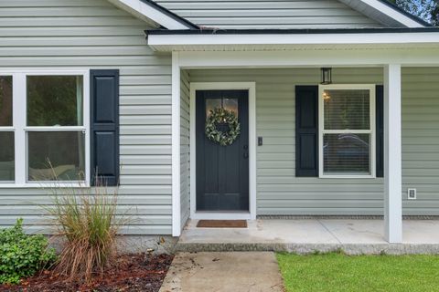 A home in Crawfordville