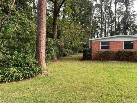 Tiny photo for 1915 SUNSET LANE Ln, Tallahassee, FL 32303 (MLS # 391545)