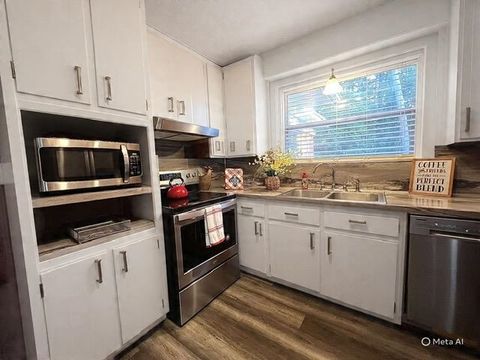 Tiny photo for 1915 SUNSET LANE Ln, Tallahassee, FL 32303 (MLS # 391545)