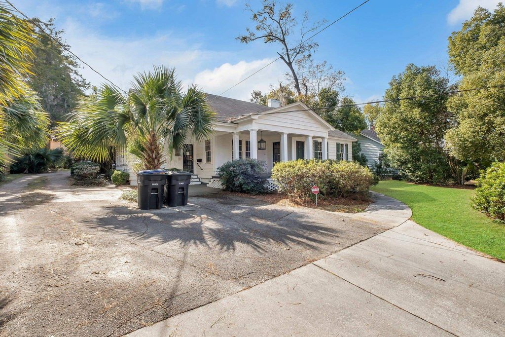 Photo of 231 E 5Th Avenue, Tallahassee, FL 32303 (MLS # 400562)
