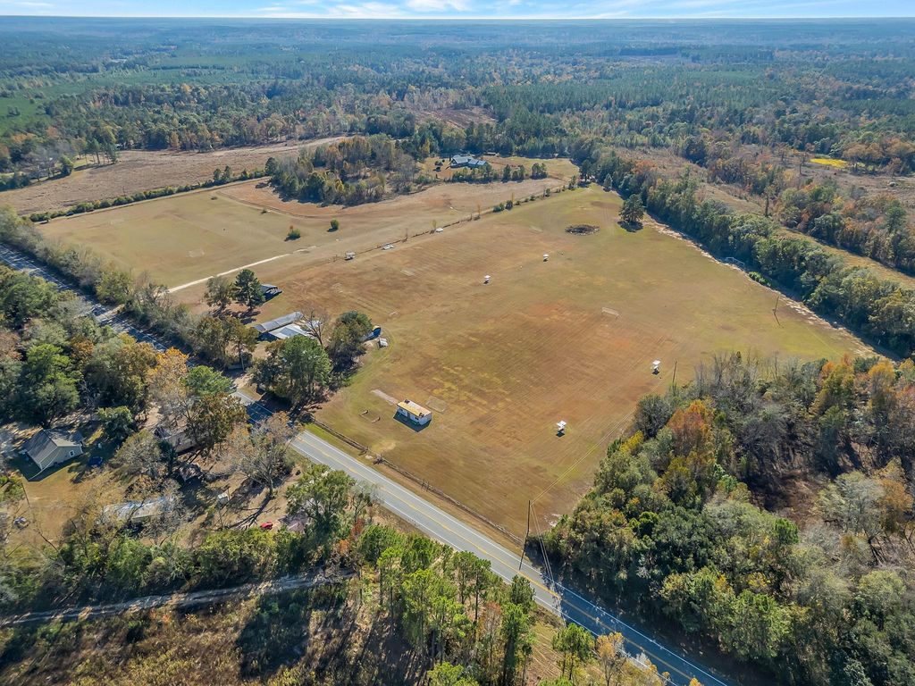 Photo of 8583 Salem Road, Quincy, FL 32352 (MLS # 393554)