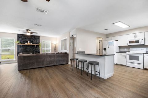 Tiny photo for 240 Intrepid Court, Tallahassee, FL 32312 (MLS # 395298)