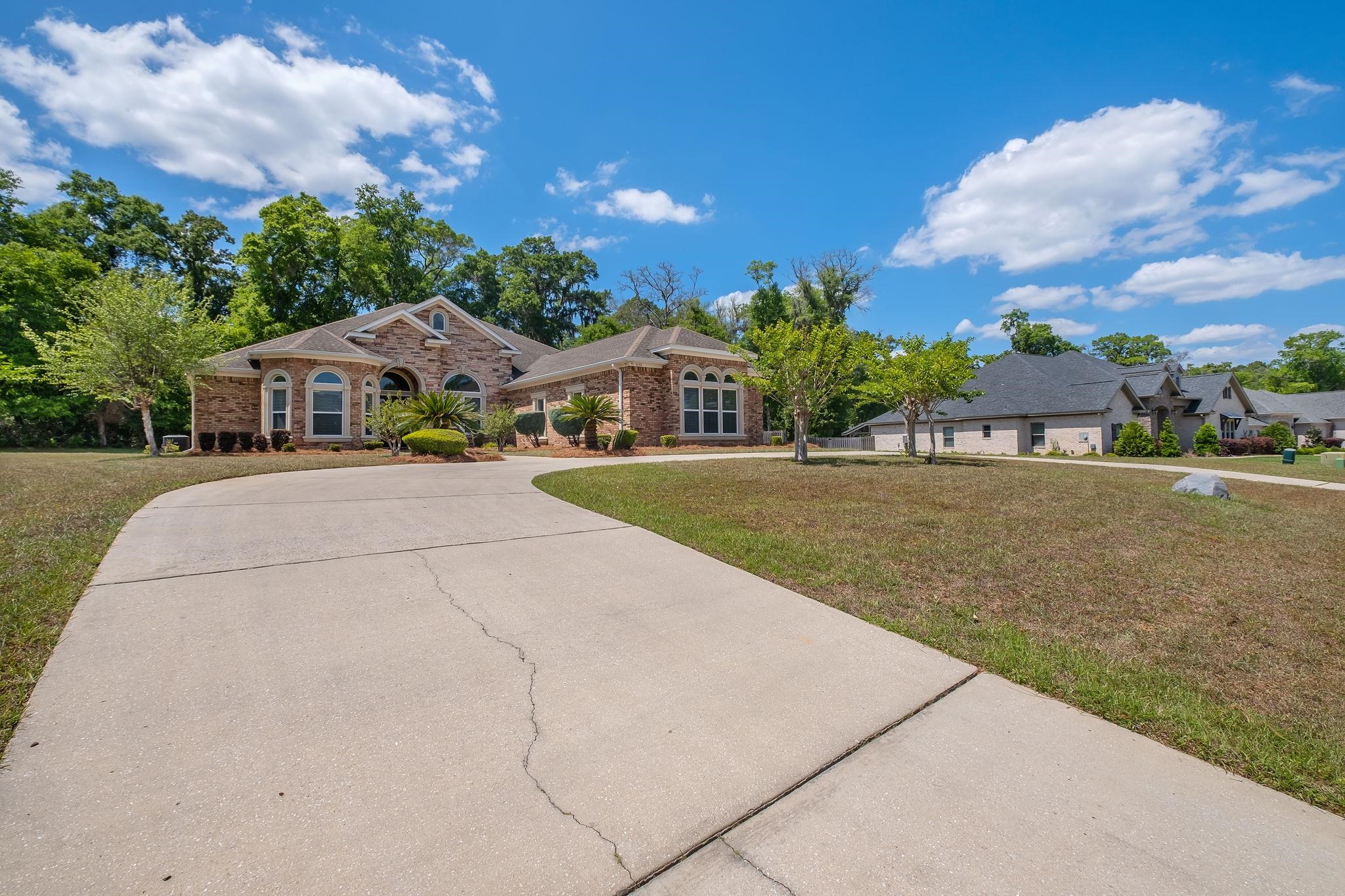 5755 Farnsworth Drive