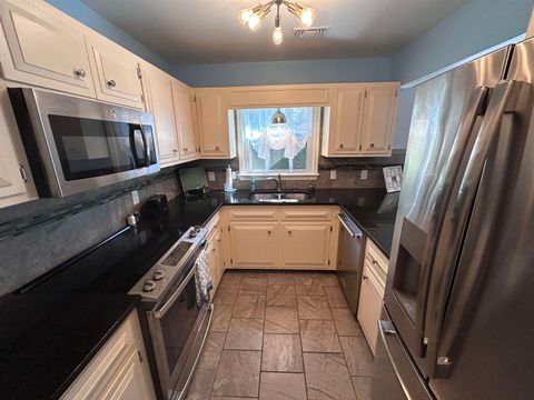 Tiny photo for 3306 Lemoyne Court, Tallahassee, FL 32312 (MLS # 393779)