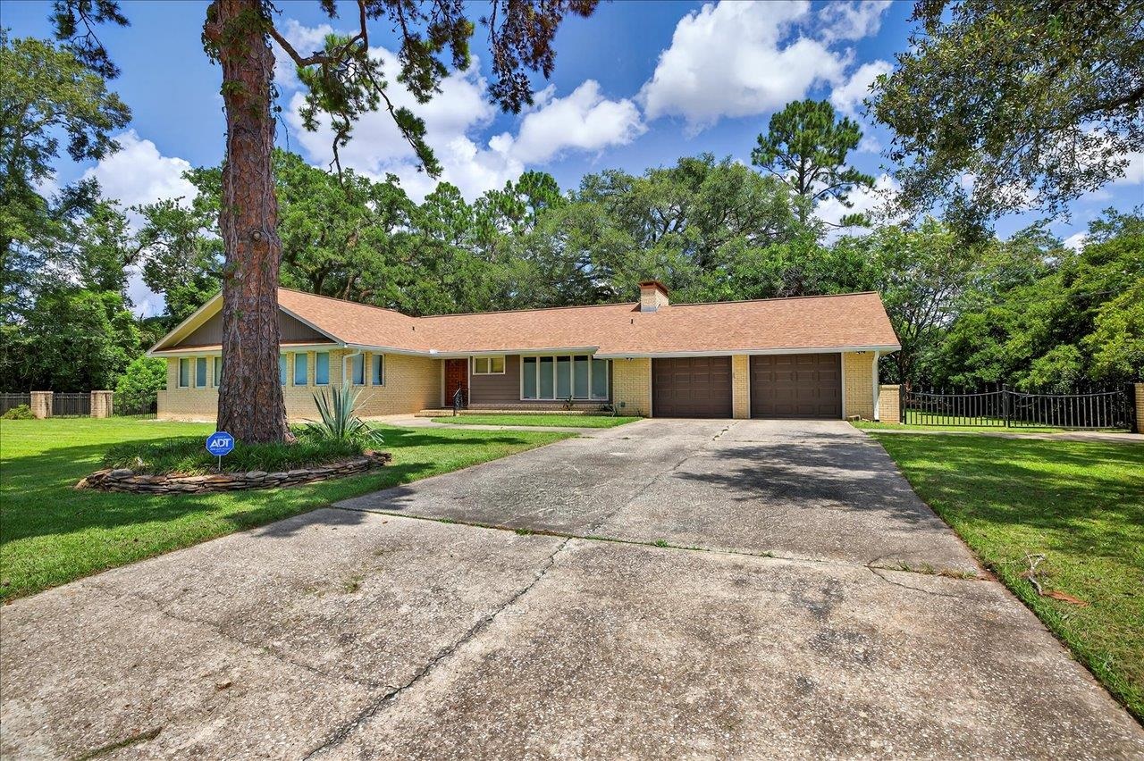 1206 Sarasota Drive