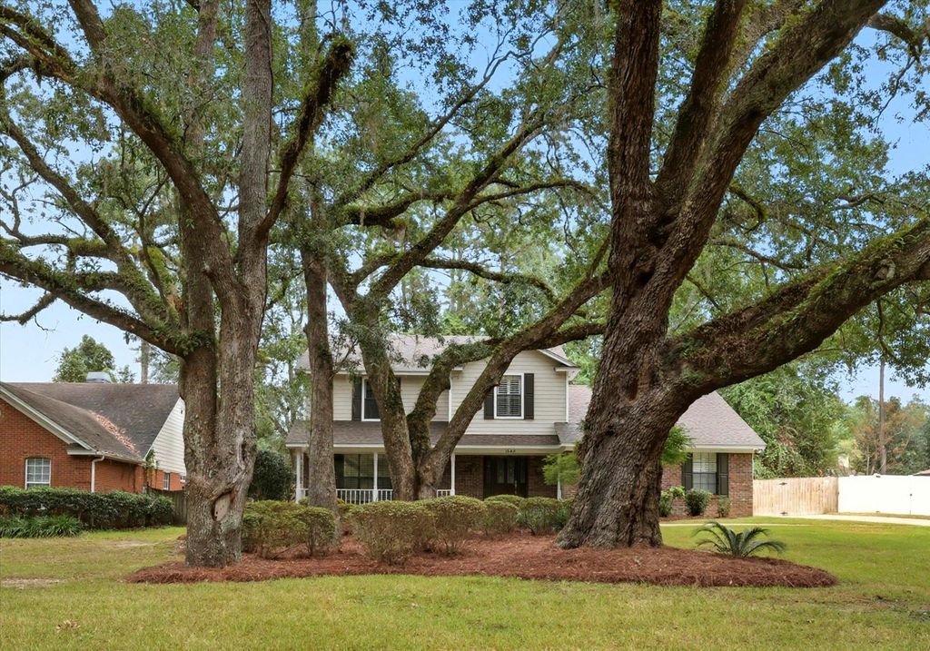 Photo of 1632 Chadwick Way, Tallahassee, FL 32312 (MLS # 391908)