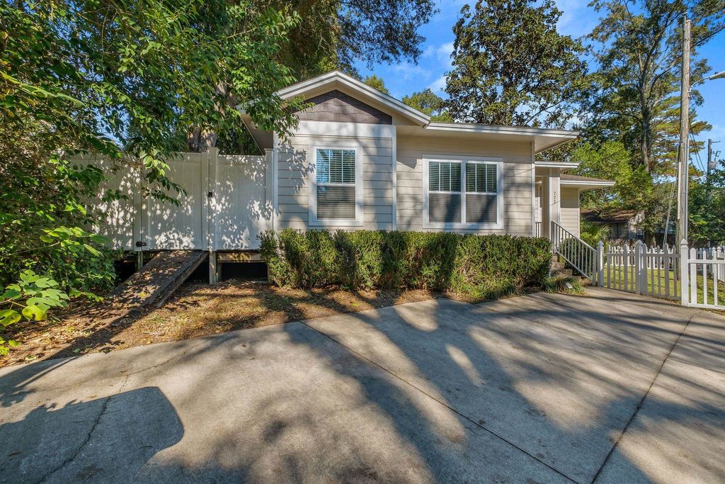 Photo of 723 GOLD NUGGET Trail, Tallahassee, FL 32304 (MLS # 393868)