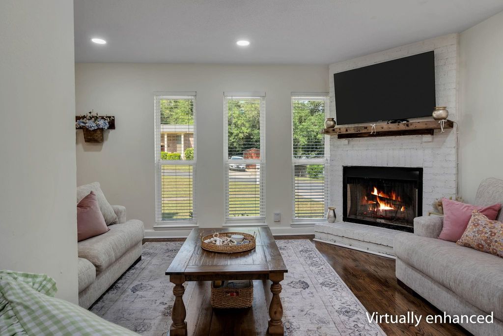 Photo of 1815 AARON Road, Tallahassee, FL 32303 (MLS # 398894)