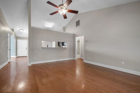 Tiny photo for 2860 Braddock Court, Tallahassee, FL 32308 (MLS # 392862)
