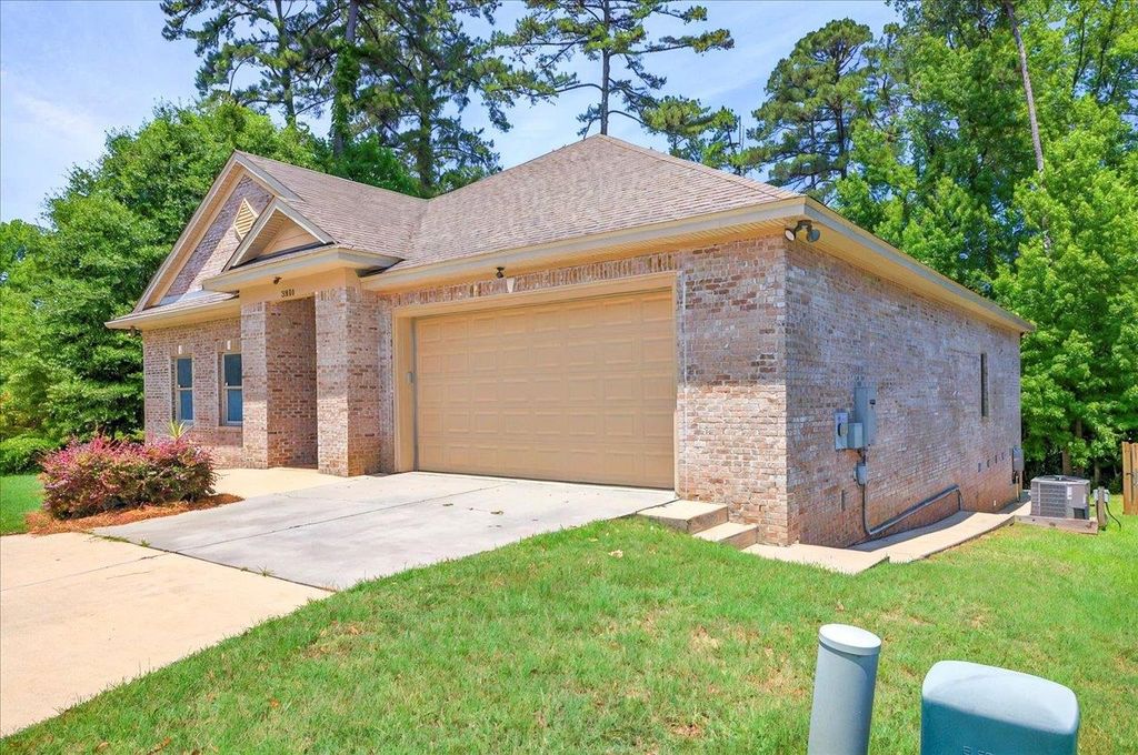 Photo of 3300 HARBOR CLUB Drive, Tallahassee, FL 32308 (MLS # 394571)