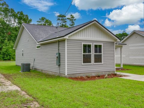 A home in Crawfordville