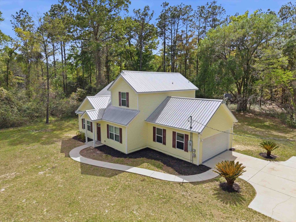 Photo of 108 Hudson Lane, Crawfordville, FL 32327 (MLS # 399708)