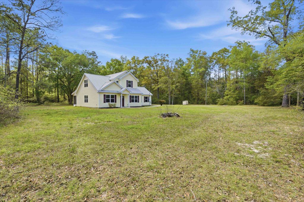 Photo of 108 Hudson Lane, Crawfordville, FL 32327 (MLS # 399708)