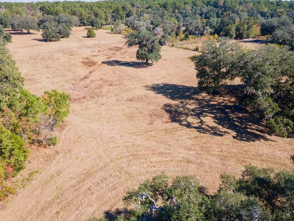 Photo of X Gardners Farm Road, Tallahassee, FL 32312 (MLS # 392305)