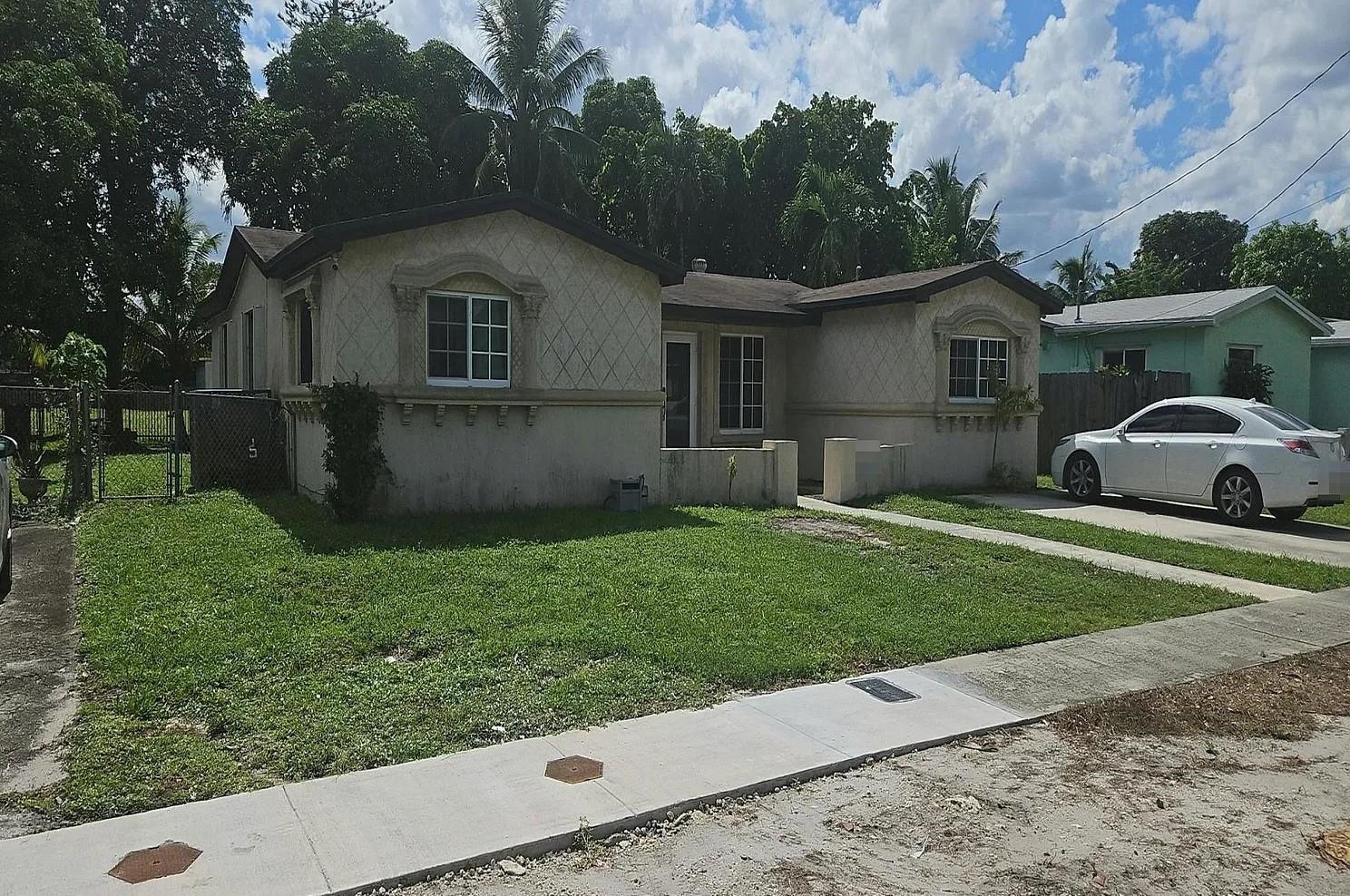 3698 NW 39th Street