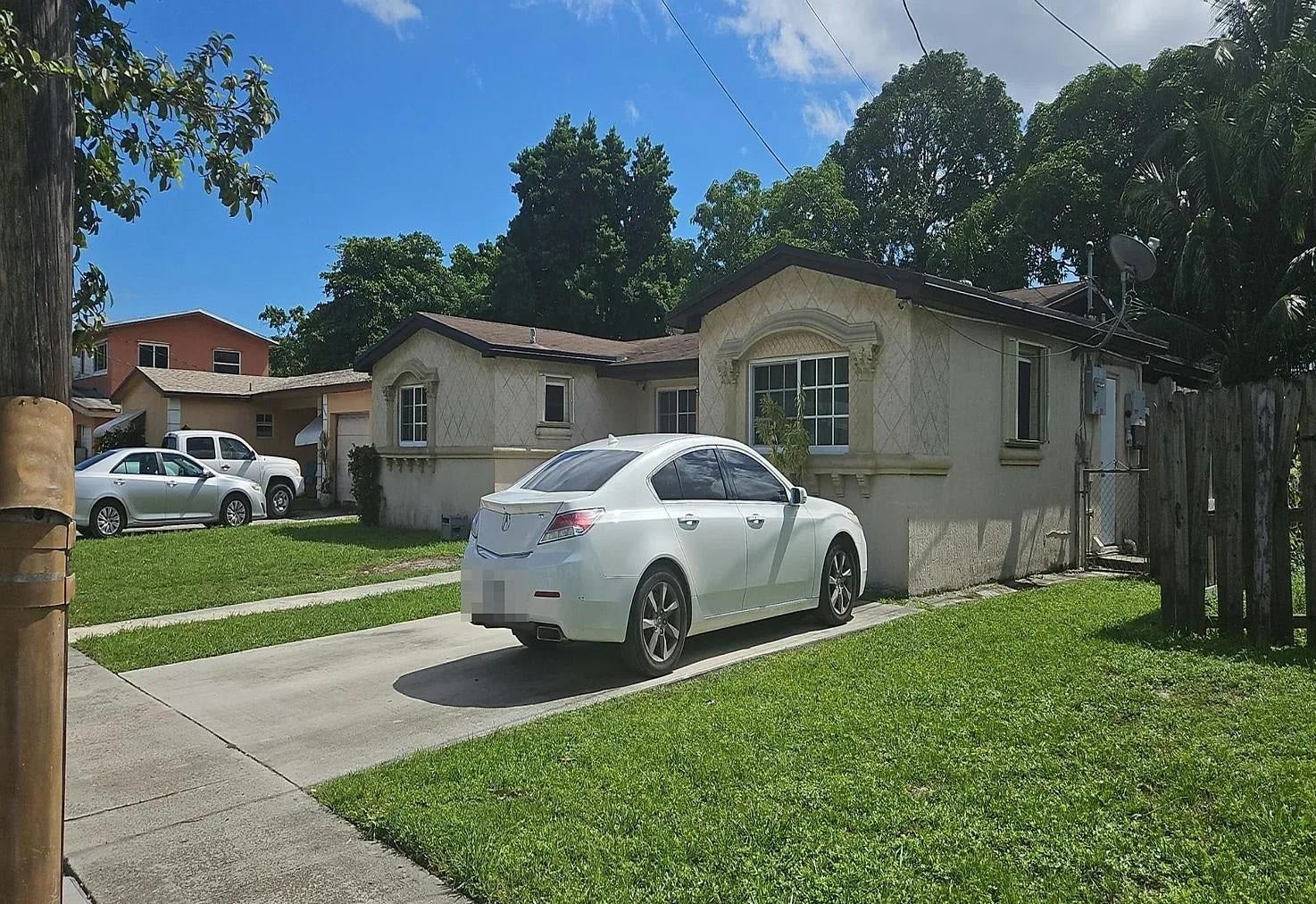 3698 NW 39th Street
