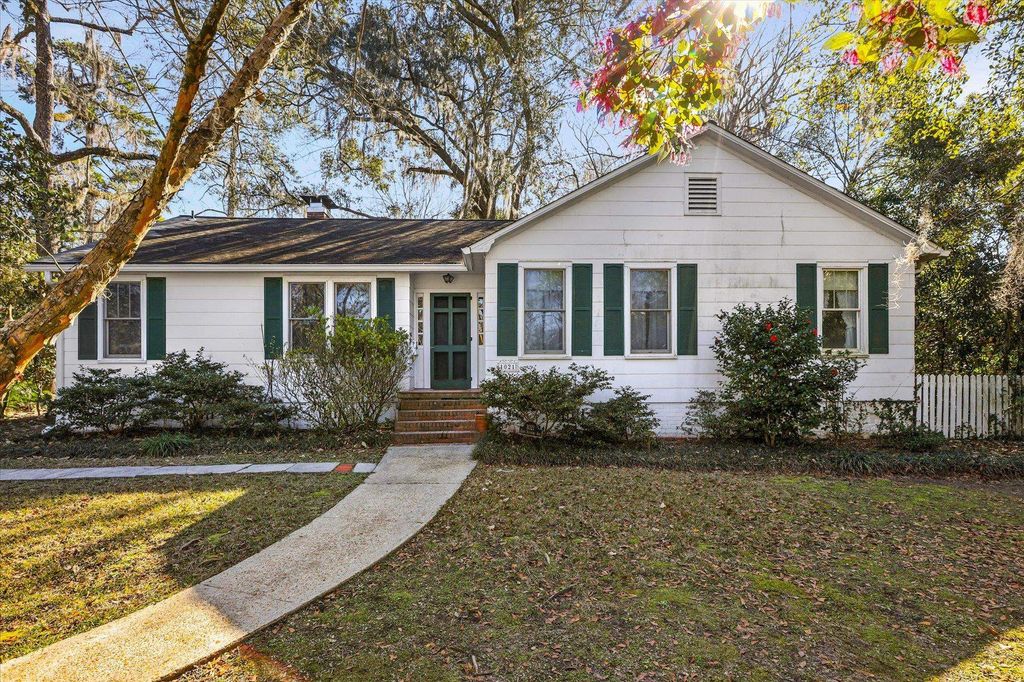 Photo of 1021 E 7th Avenue, Tallahassee, FL 32303 (MLS # 398981)