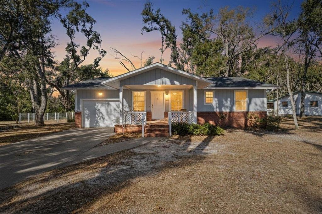 Photo of 219 Magnolia Rd Rd, Perry, FL 32348 (MLS # 395808)