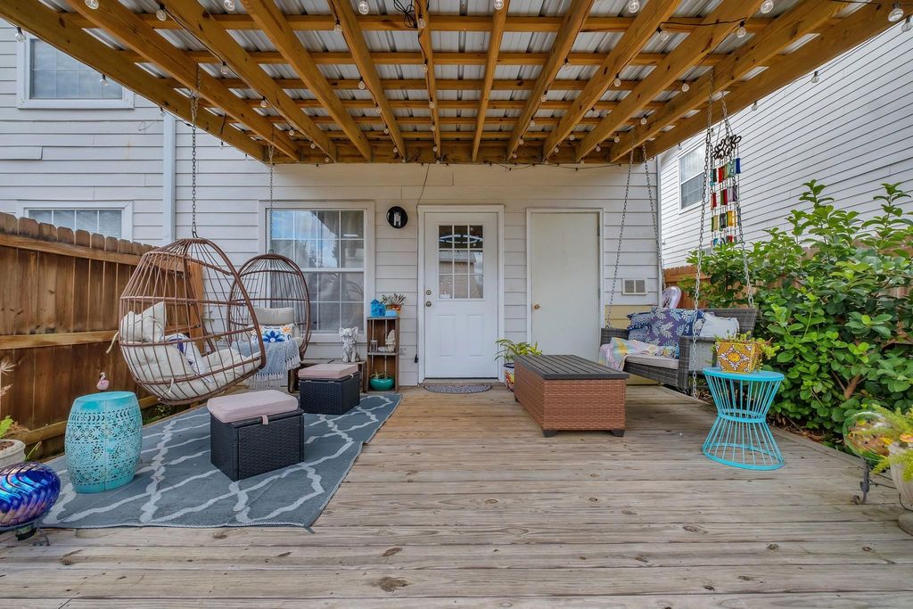 Photo of 3044 Royal Palm Way, Tallahassee, FL 32309 (MLS # 394415)