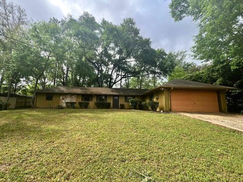 Photo of 3205 Gallant Fox Trail, Tallahassee, FL 32309 (MLS # 398421)