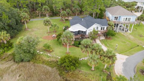 A home in Crawfordville