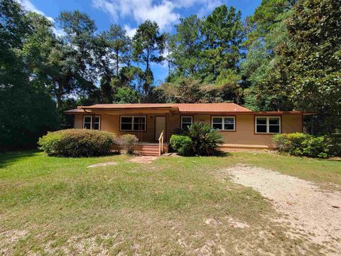 Photo of 1526 Highland Drive, Tallahassee, FL 32317 (MLS # 390835)