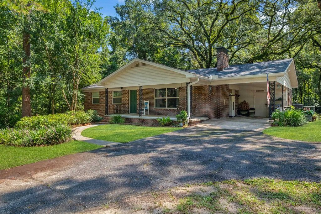 Photo of 1321 High Rd Rd, Tallahassee, FL 32304 (MLS # 390384)