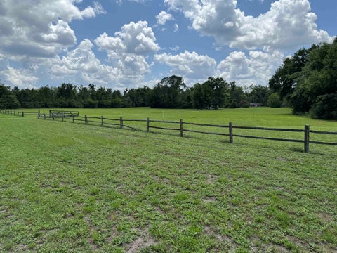 Tiny photo for 3692 Crawfordville Highway, Crawfordville, FL 32327 (MLS # 401961)
