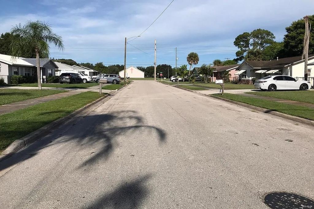 Photo of 3207 Jersey Court, Other Florida, FL 34947 (MLS # 391932)