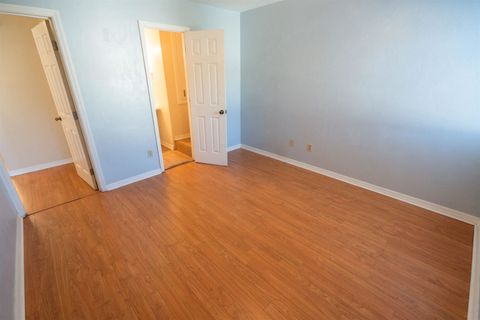 Tiny photo for 1335 Airport Drive #G07, Tallahassee, FL 32304 (MLS # 392850)