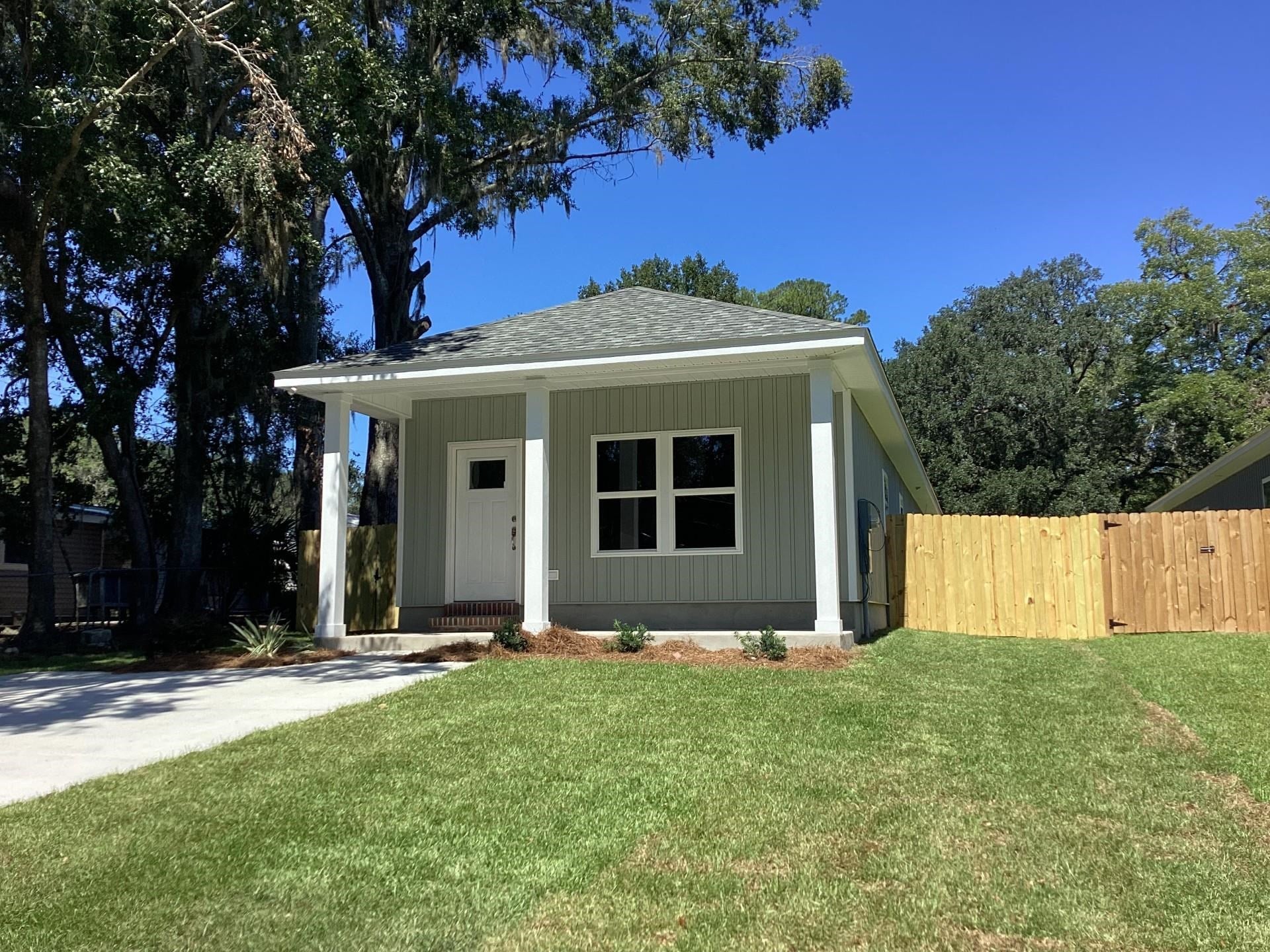 360 Bowman Street