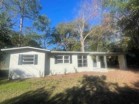 Tiny photo for 1402 W Tharpe Street St, Tallahassee, FL 32303 (MLS # 392316)