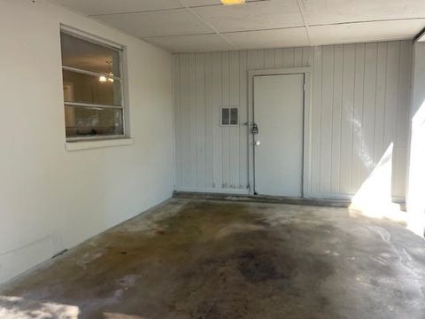 Tiny photo for 1402 W Tharpe Street St, Tallahassee, FL 32303 (MLS # 392316)