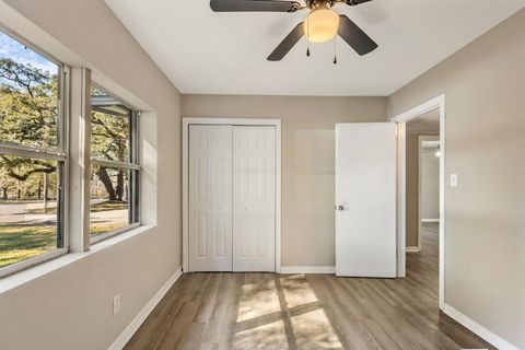 Tiny photo for 1402 W Tharpe Street St, Tallahassee, FL 32303 (MLS # 392316)