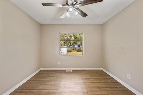 Tiny photo for 1402 W Tharpe Street St, Tallahassee, FL 32303 (MLS # 392316)