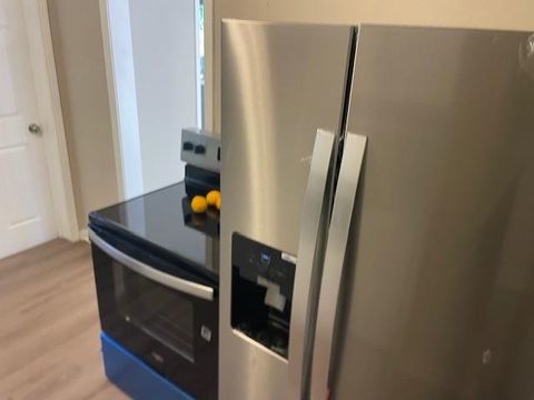 Tiny photo for 1402 W Tharpe Street St, Tallahassee, FL 32303 (MLS # 392316)