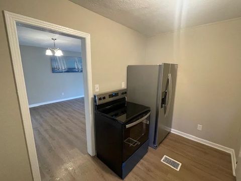 Tiny photo for 1402 W Tharpe Street St, Tallahassee, FL 32303 (MLS # 392316)