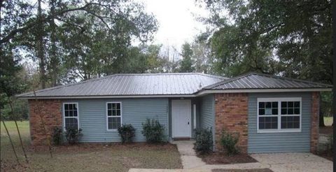 Photo of 2414 Ramblewood Court #B, Tallahassee, FL 32303 (MLS # 387132)