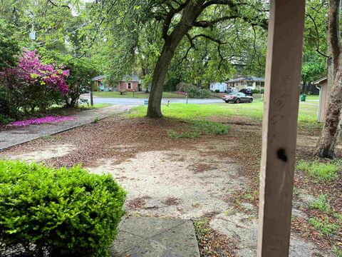 Tiny photo for 2414 Ramblewood Court #B, Tallahassee, FL 32303 (MLS # 387132)