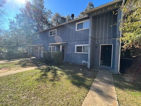 Tiny photo for 2414 Ramblewood Court #B, Tallahassee, FL 32303 (MLS # 387132)