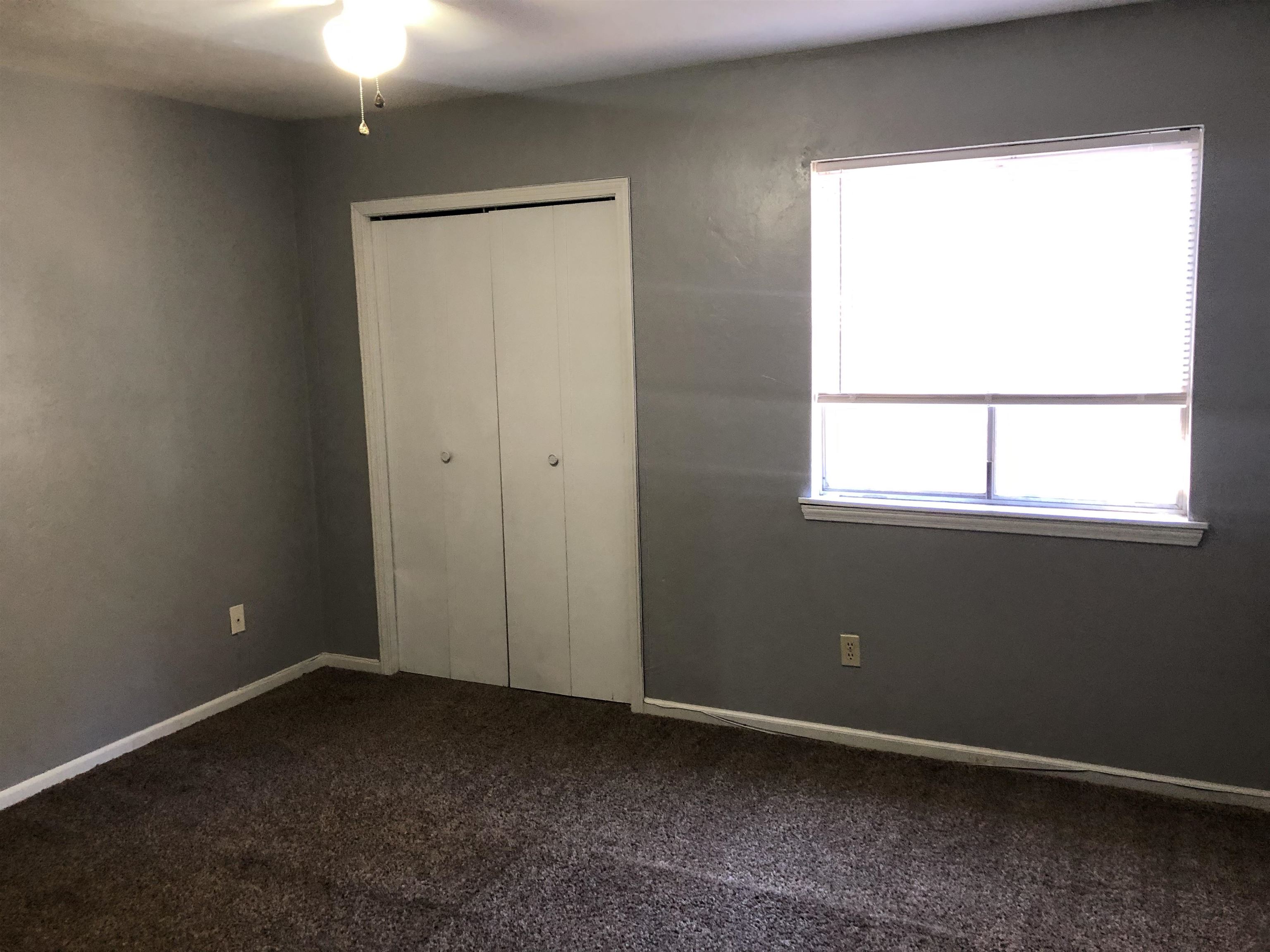 1409 Shallow Brook -