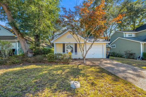 Photo of 2613 Nantucket Lane, Tallahassee, FL 32309 (MLS # 393053)