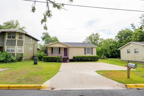 Tiny photo for 1318 Melvin Street, Tallahassee, FL 32301 (MLS # 402294)