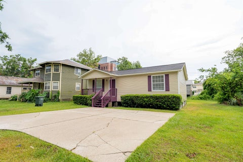 Tiny photo for 1318 Melvin Street, Tallahassee, FL 32301 (MLS # 402294)