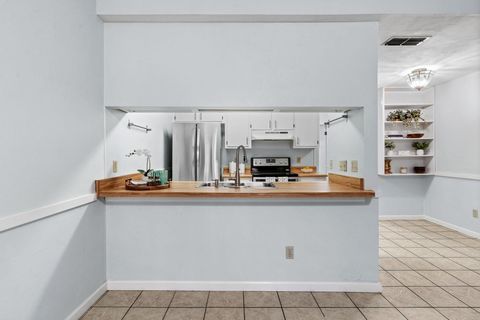 Tiny photo for 207 PARKBROOK Circle, Tallahassee, FL 32301 (MLS # 394285)