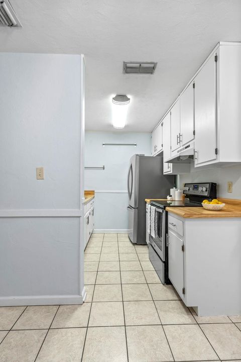 Tiny photo for 207 PARKBROOK Circle, Tallahassee, FL 32301 (MLS # 394285)