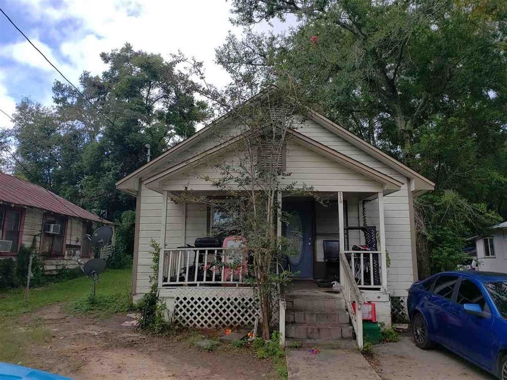 Photo of 531 Williams St, Quincy, FL 32351 (MLS # 391599)