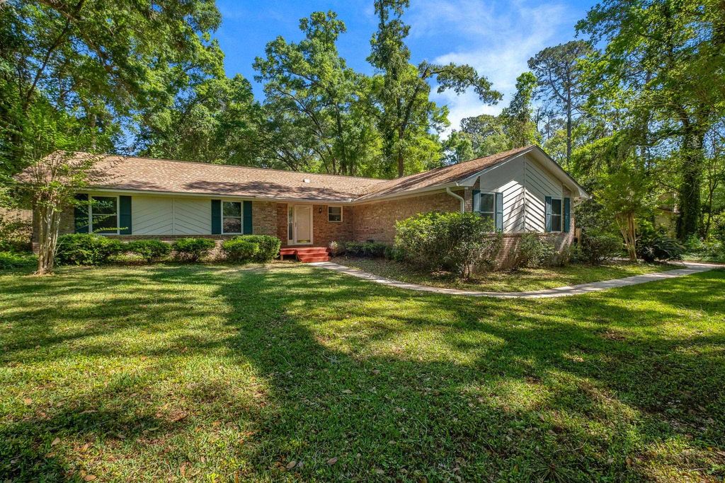 Photo of 6423 Forward Pass Trail, Tallahassee, FL 32309 (MLS # 398340)