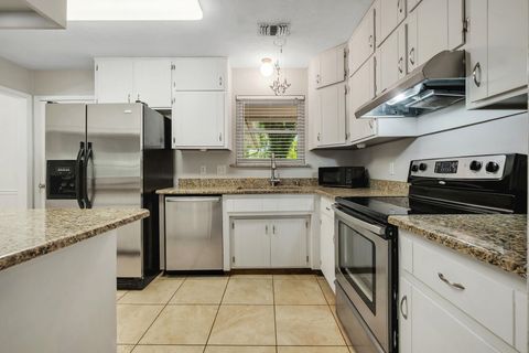 Tiny photo for 6423 Forward Pass Trail, Tallahassee, FL 32309 (MLS # 398340)