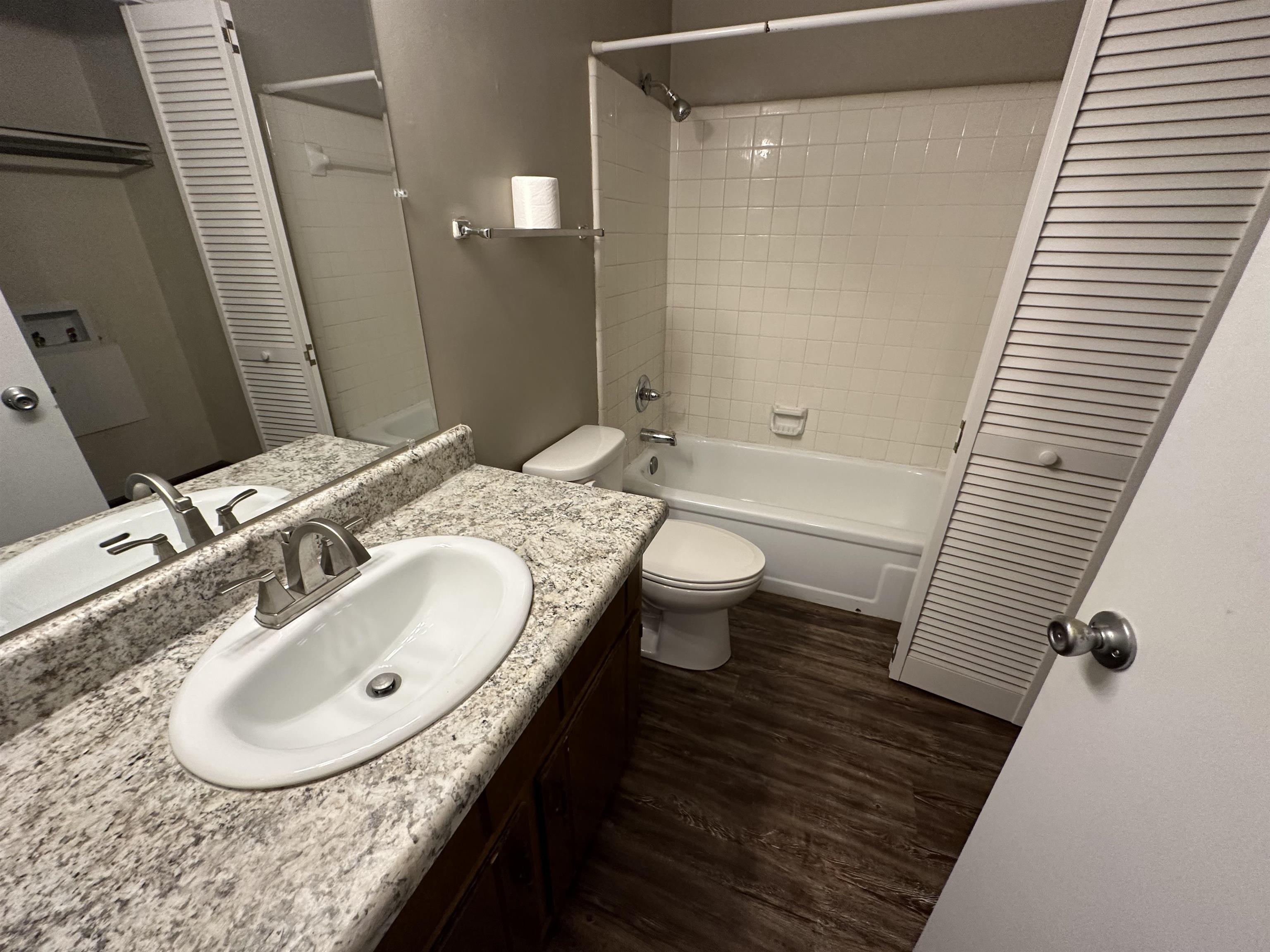 1411 Shallow Brook -